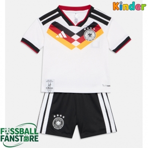 Deutschland Replik Heimtrikot Kinder WM 2026 Kurzarm (+ Kurze Hosen)